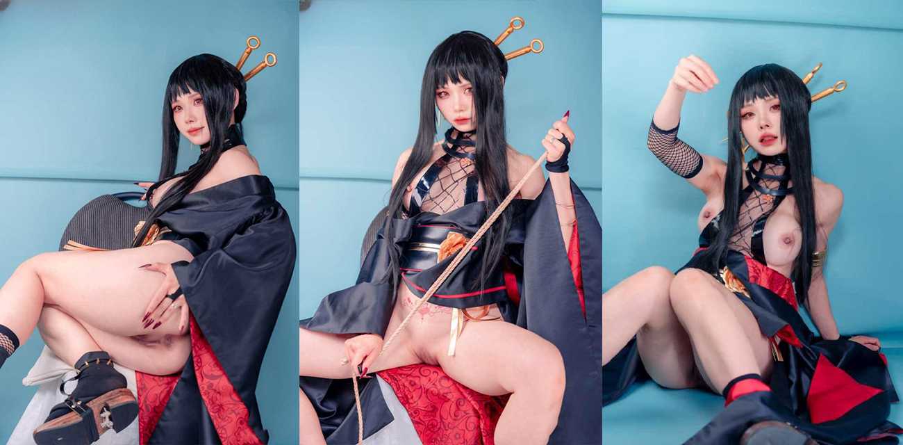 甜美COS福利姬【草莓羽衣】福利写真，国风开档黑丝暴露奶穴，口球乳夹化身淫纹母狗